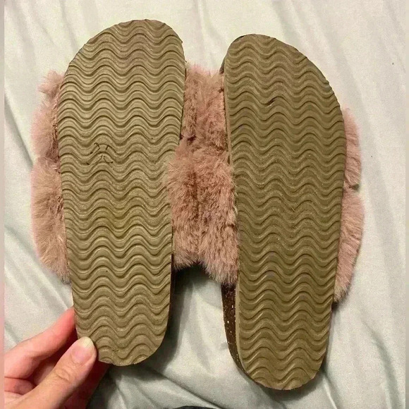 Aerie Blush Pink (Rose Blush) Fuzzy Fluffy Slide Sandals Size 7 - Picture 6 of 6